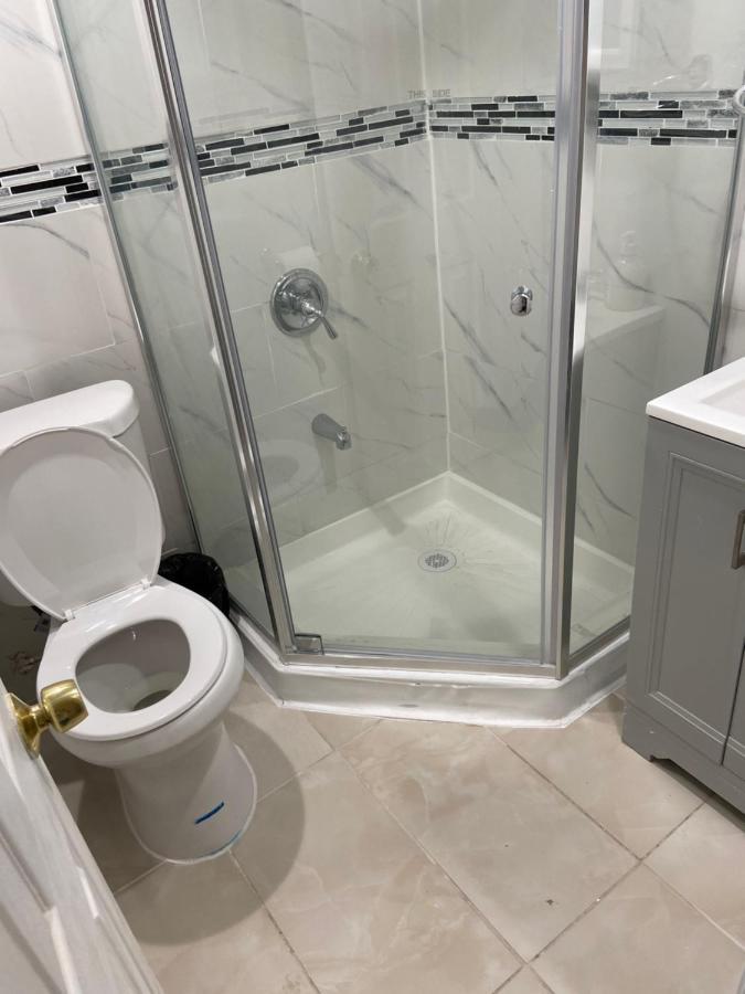 A Delightful Room In Queens New York Bagian luar foto