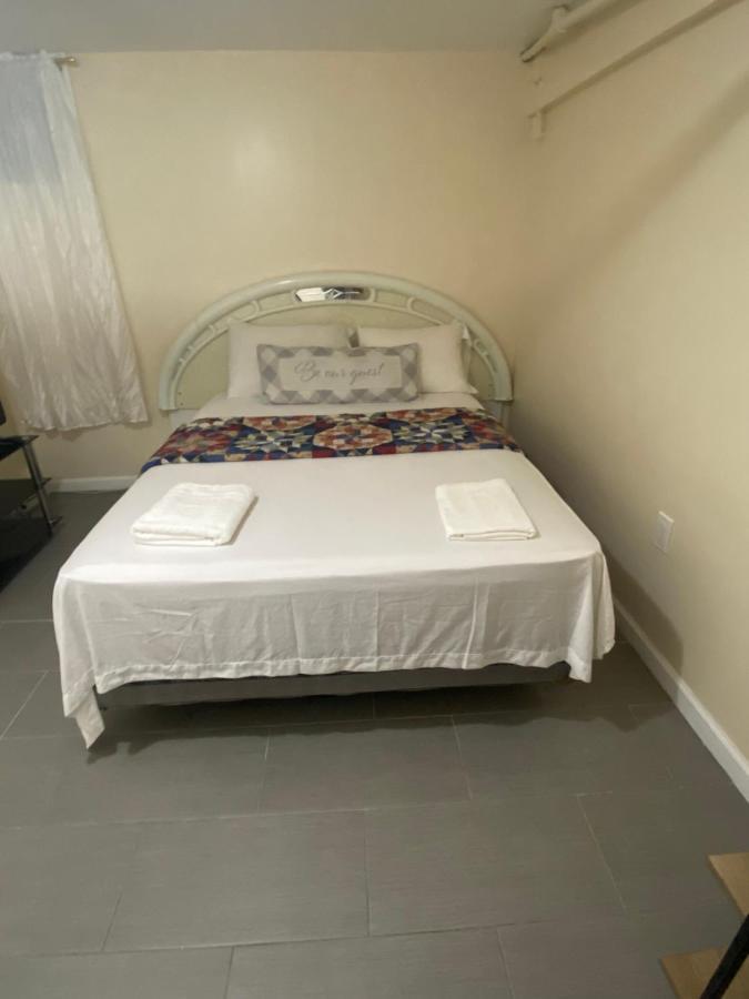 A Delightful Room In Queens New York Bagian luar foto